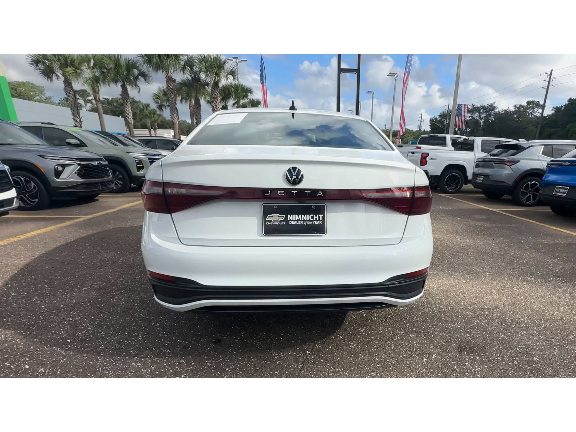 Used 2025 Volkswagen Jetta Sport FWD image 3