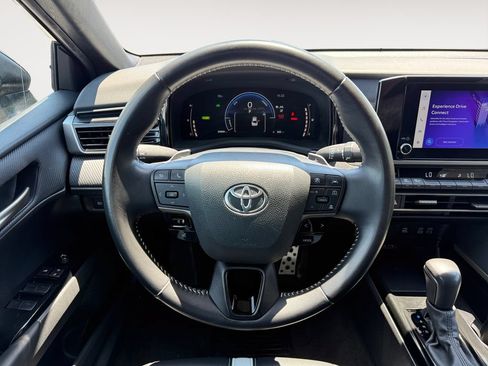 Certified 2025 Toyota Camry SE FWD image 12