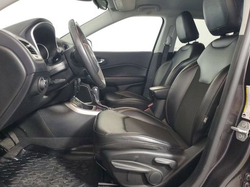 Used 2021 Jeep Compass Latitude image 11