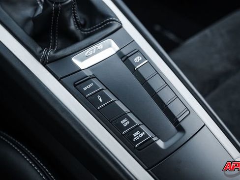 Used 2016 Porsche Cayman GT4 image 20