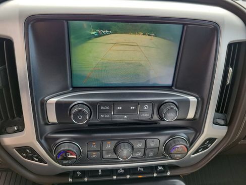 Used 2018 GMC Sierra 1500 SLT AWD/4WD image 32