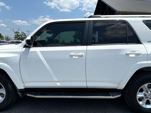 Used 2019 Toyota 4Runner SR5 image 36
