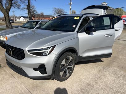 Used 2023 Volvo XC40 B5 Plus w/ Protection Package Premier