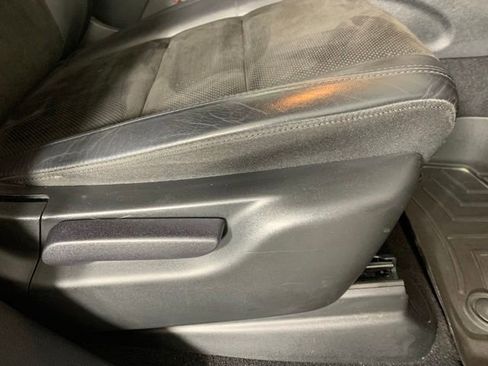 Used 2020 Jeep Grand Cherokee Altitude AWD/4WD image 37