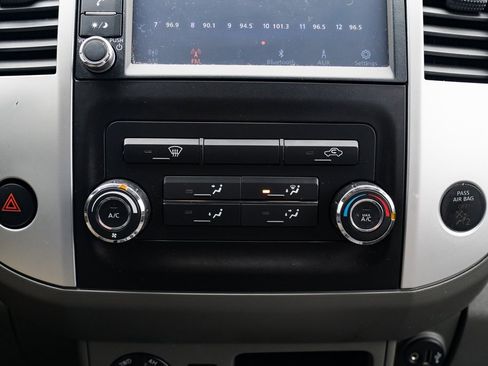 Used 2019 Nissan Frontier SV image 16