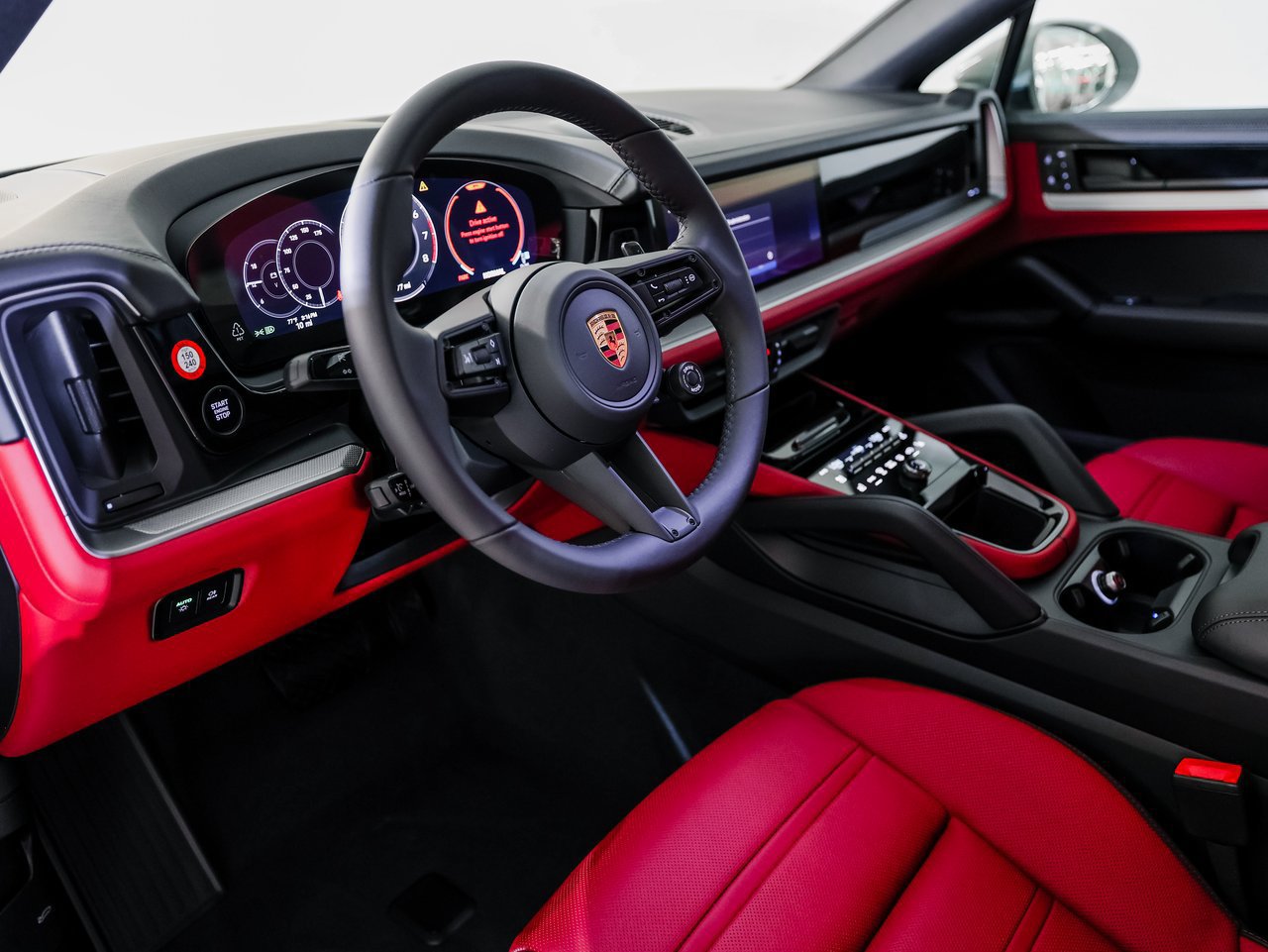 Certified 2026 Porsche Cayenne Coupe AWD/4WD image 4