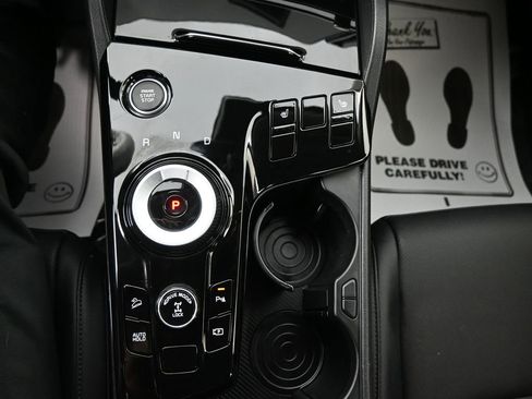 Used 2025 Kia Sportage EX image 17