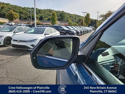 New 2026 Volkswagen Atlas Cross Sport SE image 9