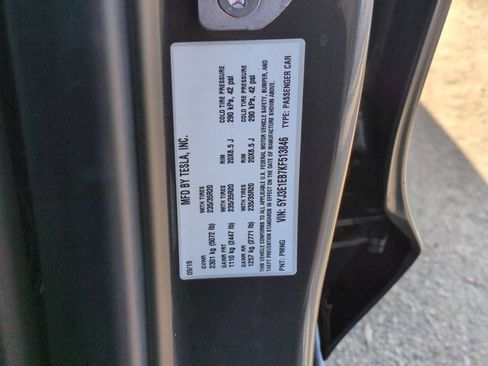 Used 2019 Tesla Model 3 Performance image 24