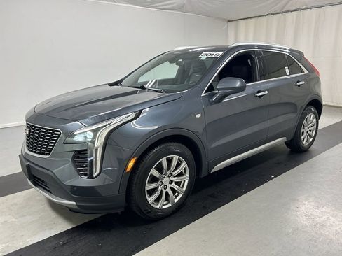 Used 2019 Cadillac XT4 Premium Luxury w/ Cold Weather Package AWD/4WD image 5