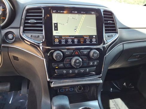 Used 2022 Jeep Grand Cherokee Limited RWD image 15