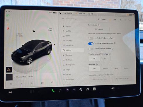 Used 2023 Tesla Model Y Long Range image 49