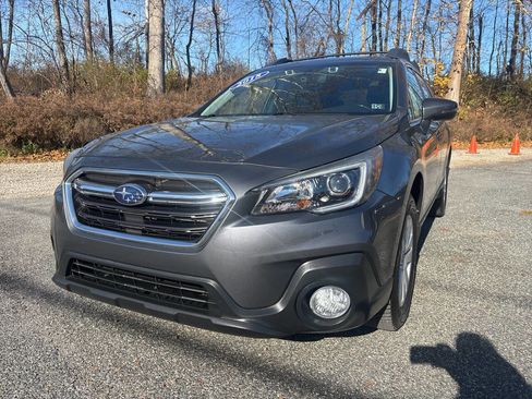 Used 2018 Subaru Outback 2.5i Premium image 5