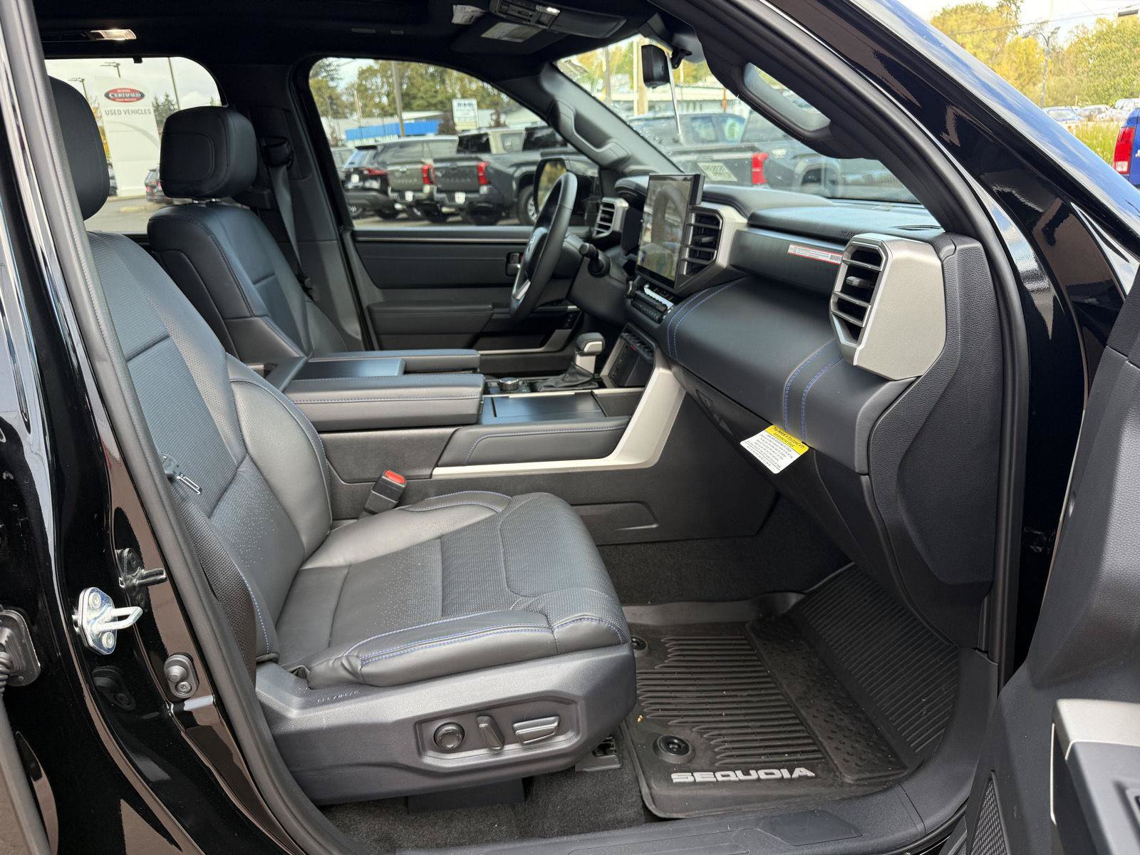 Used 2026 Toyota Sequoia Platinum AWD/4WD image 17