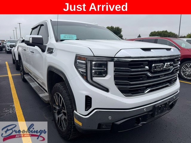 Used 2022 GMC Sierra 1500 SLT w/ SLT Premium Plus Package AWD/4WD image 1