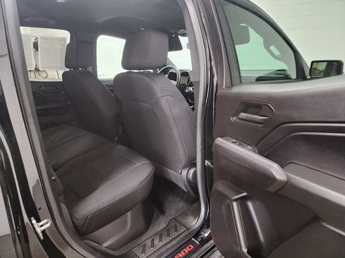 Used 2023 Chevrolet Colorado Trail Boss w/ LPO, Skid Plate Package AWD/4WD image 28