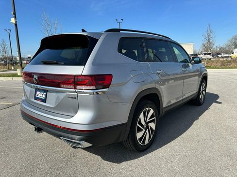 Used 2025 Volkswagen Atlas SE image 7
