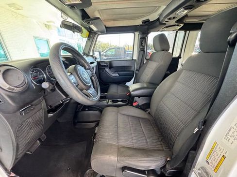 Used 2011 Jeep Wrangler Unlimited Sport image 13