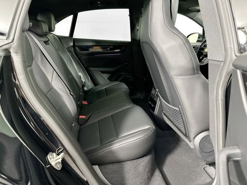 Certified 2025 Porsche Macan 4S Electric image 19