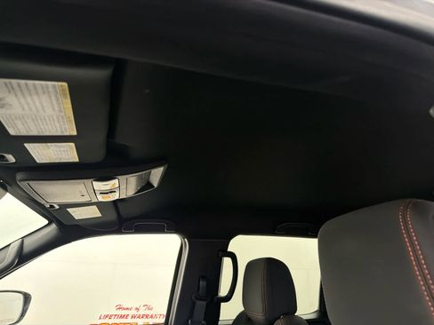 Used 2023 Nissan Frontier PRO-4X w/ Technology Package AWD/4WD image 16