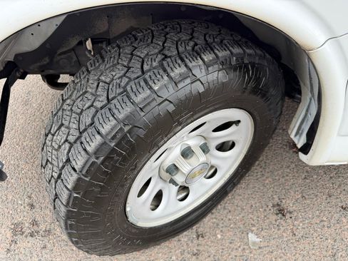 Used 2011 Chevrolet Express 1500 AWD image 30