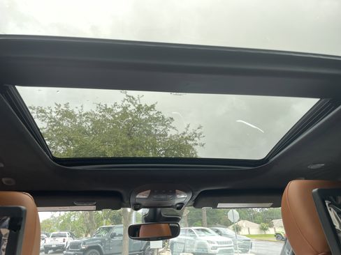 New 2026 Chrysler Pacifica Pinnacle image 45