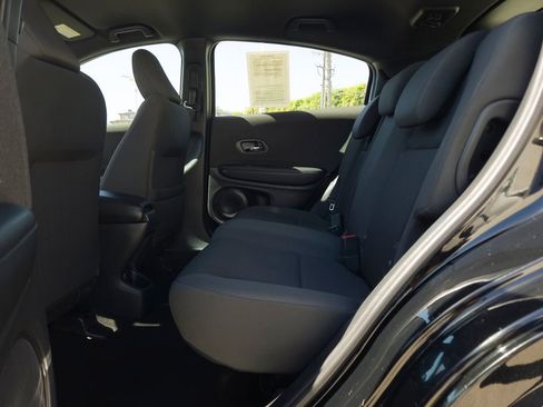 Used 2019 Honda HR-V Sport image 8