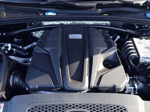 New 2026 Porsche Macan S image 26