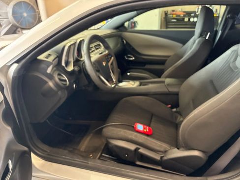 Used 2014 Chevrolet Camaro LS RWD image 4
