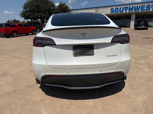 Used 2021 Tesla Model Y Performance AWD/4WD image 6