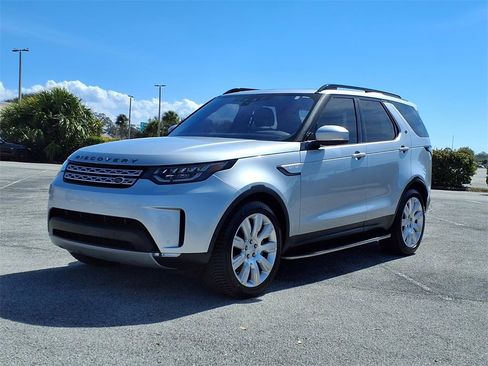 Used 2019 Land Rover Discovery HSE image 3