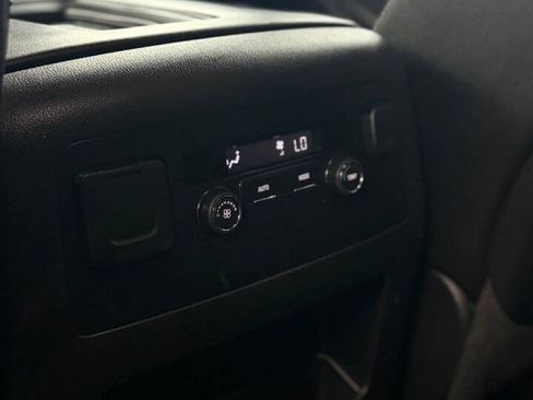 Used 2015 Chevrolet Tahoe LT AWD/4WD image 10