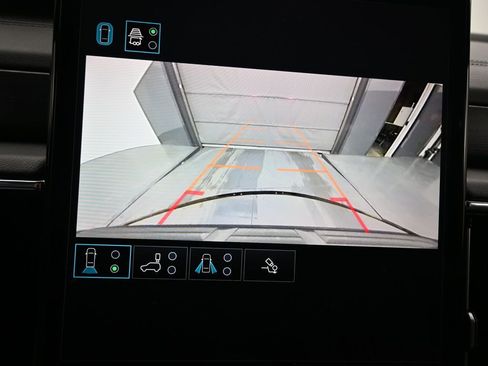 Used 2025 GMC Yukon Denali image 16