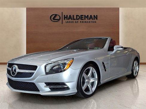 Used 2016 Mercedes-Benz SL 550 image 3