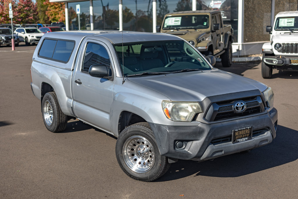 Used 2012 Toyota Tacoma 2WD Regular Cab image 2