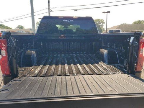 Used 2025 Chevrolet Silverado 1500 LT AWD/4WD image 7