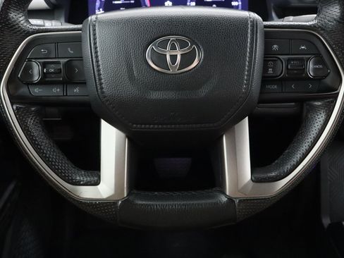 Certified 2024 Toyota Tacoma TRD Off-Road AWD/4WD image 24