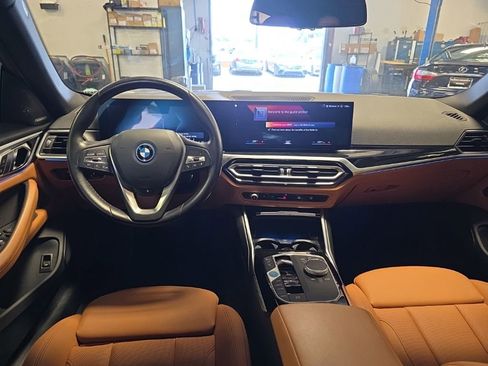 Used 2023 BMW i4 eDrive40 w/ Premium Package RWD image 4