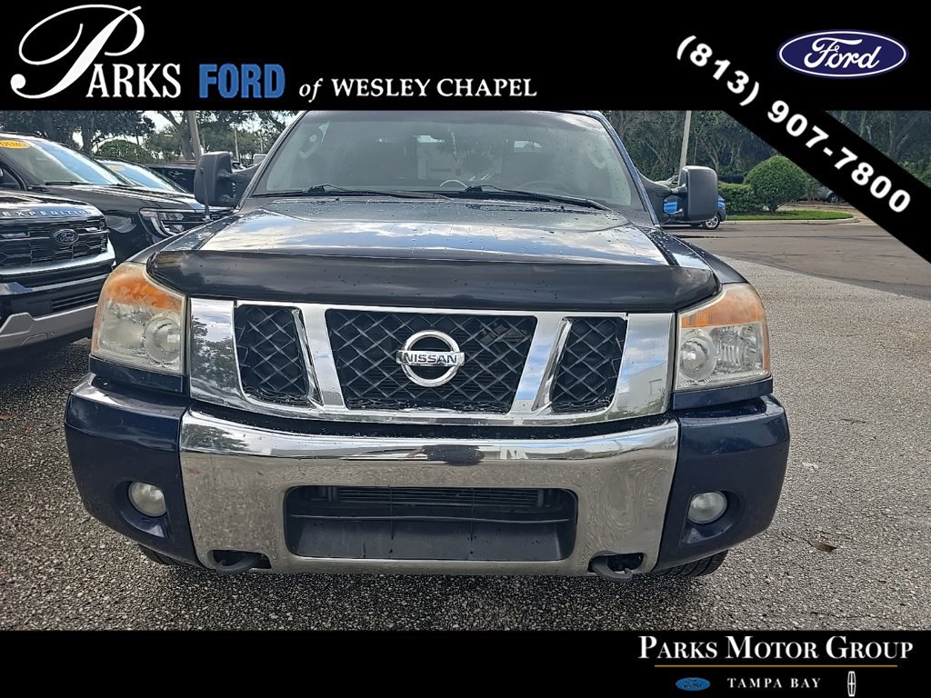 Used 2011 Nissan Titan SV w/ SV Premium Utility Pkg AWD/4WD image 3
