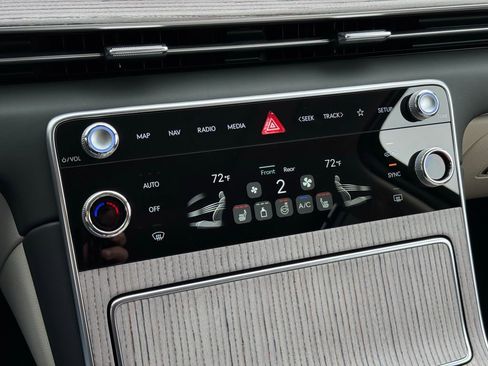 New 2026 Genesis GV80 2.5T Select image 35