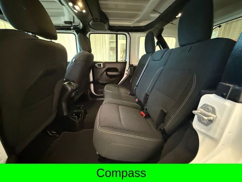 Used 2021 Jeep Wrangler Unlimited Sport AWD/4WD image 11
