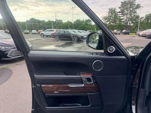 Used 2016 Land Rover Range Rover Supercharged image 7