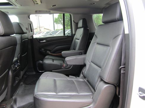 Used 2016 Chevrolet Suburban LTZ AWD/4WD image 10