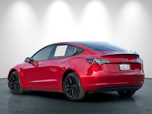 Used 2023 Tesla Model 3 Standard Range image 6