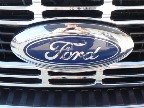 Used 2024 Ford F350 XLT AWD/4WD image 13