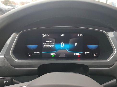 Used 2022 Volkswagen Tiguan SE R-Line image 7