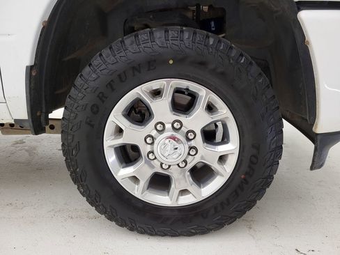 Used 2024 RAM 2500 Laramie image 27