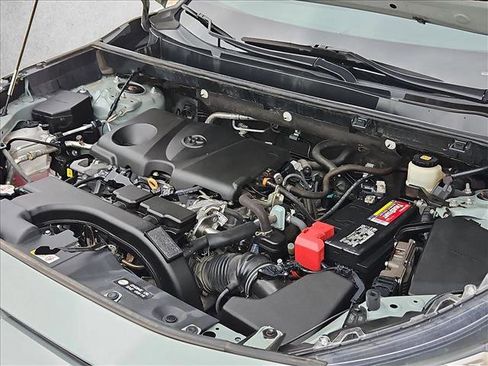 Used 2020 Toyota RAV4 XLE w/ Convenience Package image 23