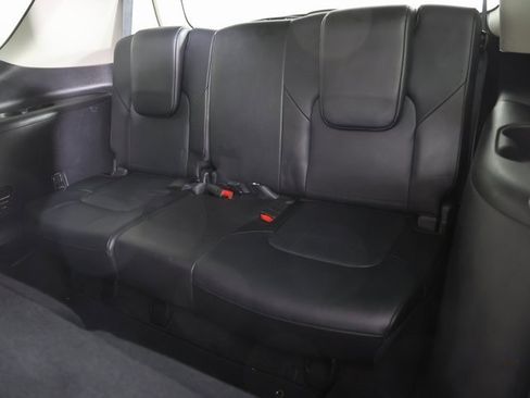 Used 2017 Nissan Armada Platinum w/ Interior Lighting Package image 9