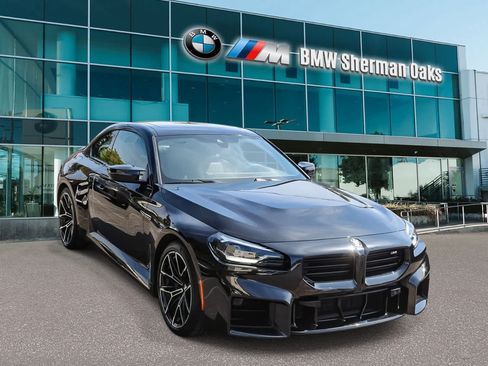 Used 2023 BMW M2 RWD image 3